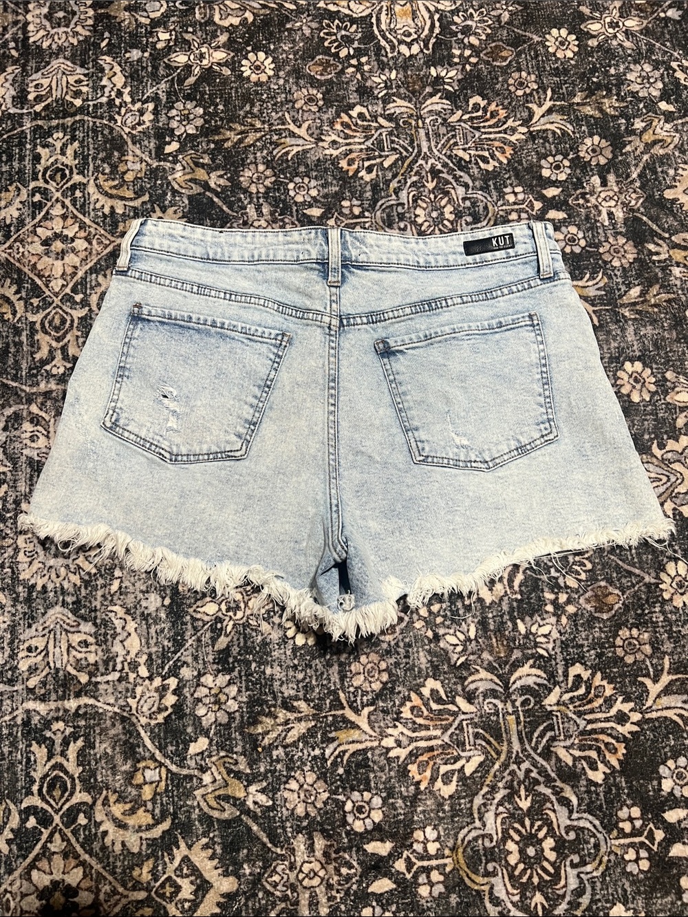 Kut from the Kloth Light Blue Frayed Hem High Rise Jane Denim Shorts - Picture 2 of 4
